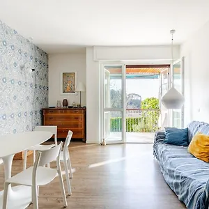 https://sea-view-apartment-with-private-garden.hotelitalianriviera.com