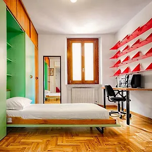 https://raffaello-10.italymilanhotels.net